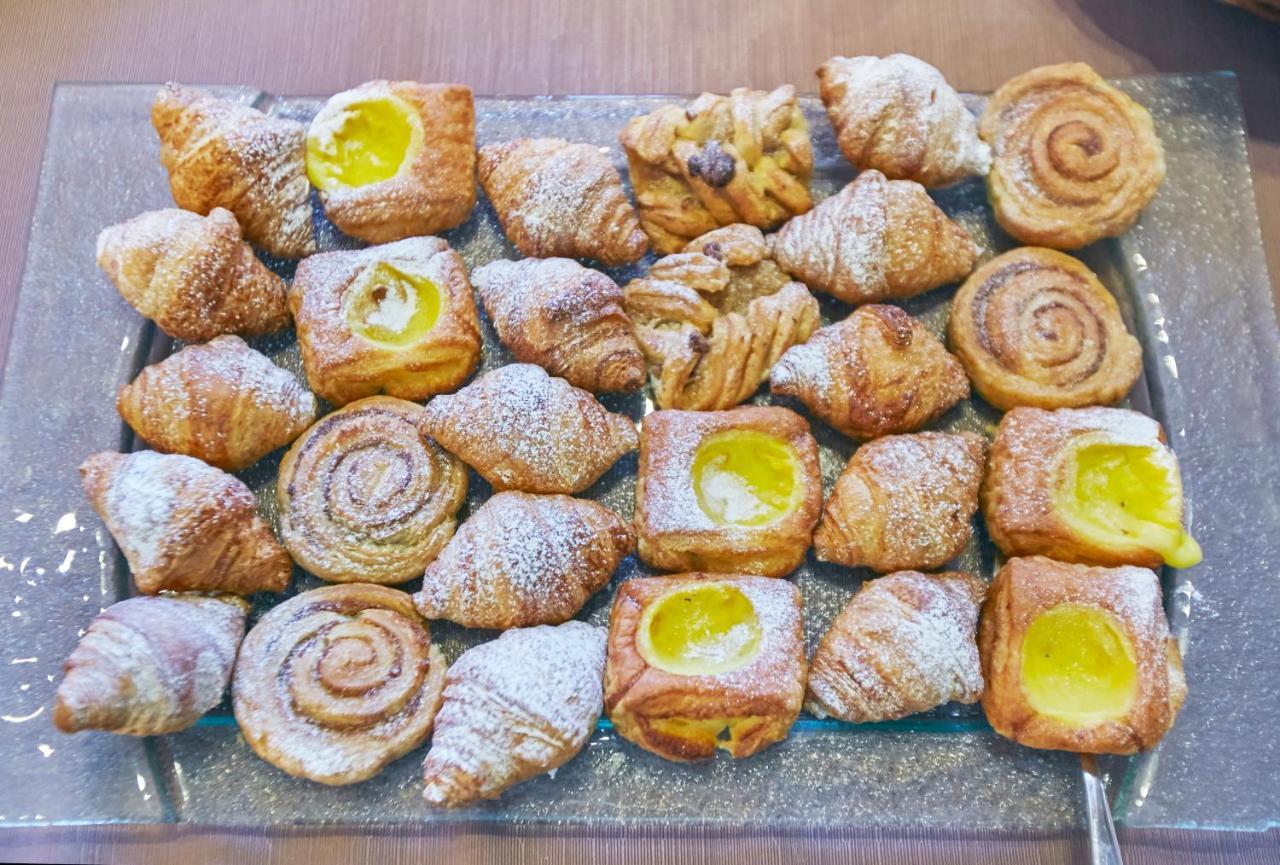 Domki Czarny Gron رزيكي المظهر الخارجي الصورة